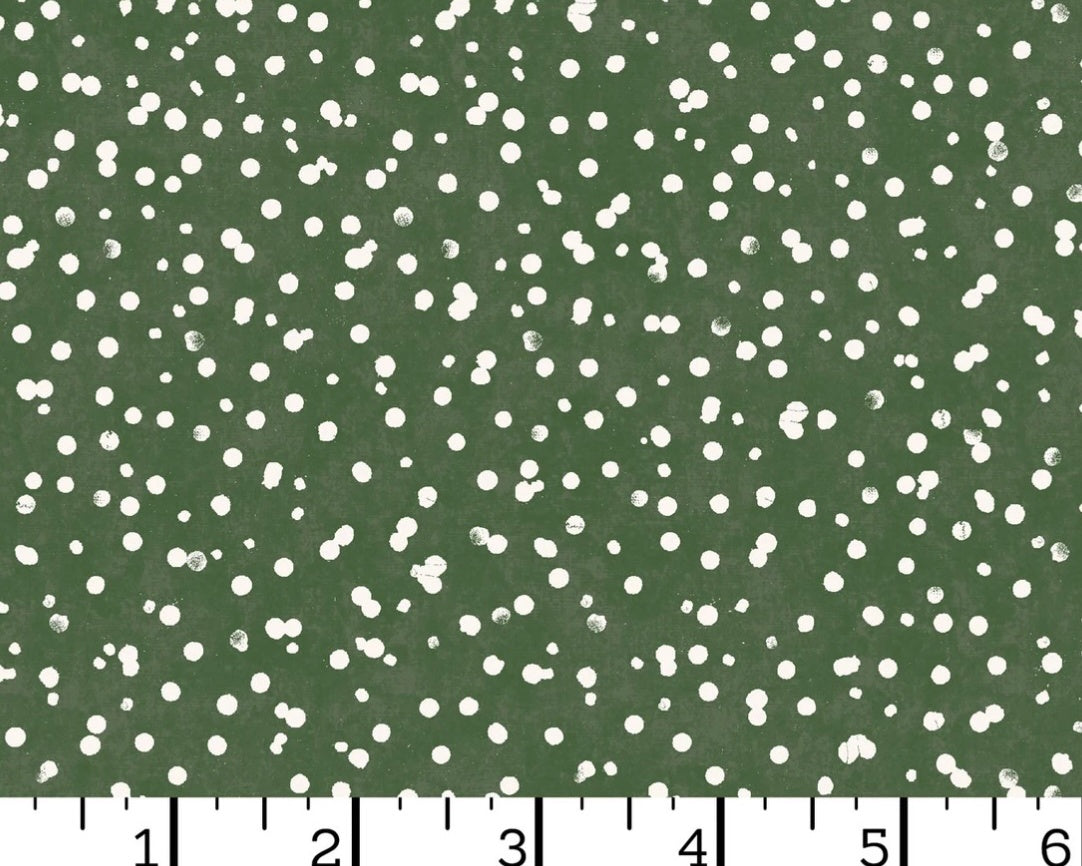 Winter Wreaths - Scattered Snow Dots Green from Maywood Studio Fabric